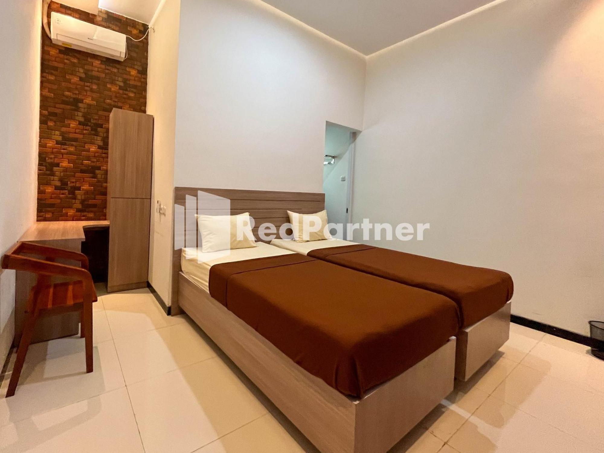 Griya Borobudur Malang Syariah Redpartner Blimbing  外观 照片