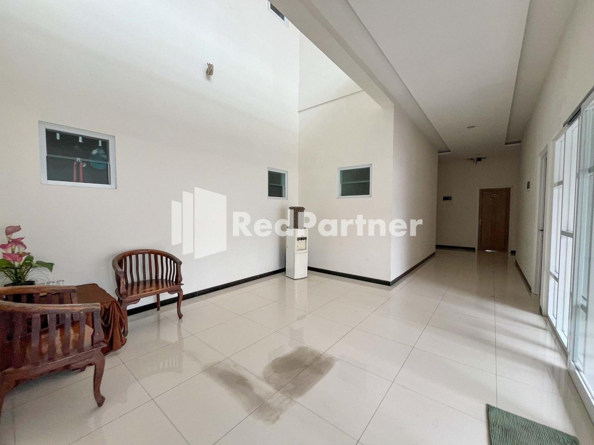 Griya Borobudur Malang Syariah Redpartner Blimbing  外观 照片